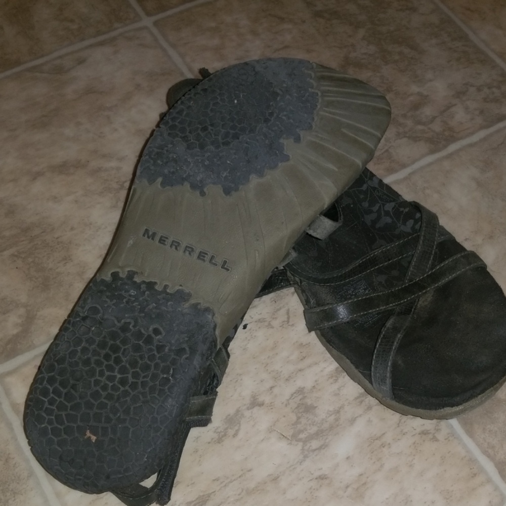 Merrell sandals - Picture 2 of 3